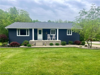 Welcome to this beautifully remodeled 3 bedroom home in the on Lake Mohawk Golf Club in Ohio - for sale on GolfHomes.com, golf home, golf lot