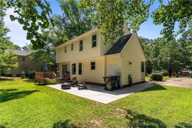 Step into this 3 bedroom, 2.5 bath gem in Fairway Woods. You'll on Sanford Municipal Golf Course in North Carolina - for sale on GolfHomes.com, golf home, golf lot