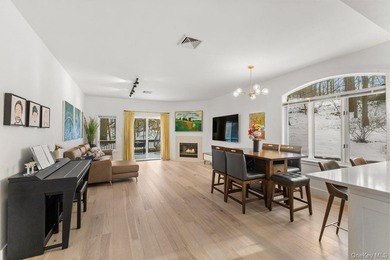 Luxurious one-level living on a cul-de-sac in Northern on Somers Pointe Golf Club - West Hill in New York - for sale on GolfHomes.com, golf home, golf lot