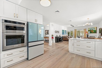 Luxurious one-level living on a cul-de-sac in Northern on Somers Pointe Golf Club - West Hill in New York - for sale on GolfHomes.com, golf home, golf lot