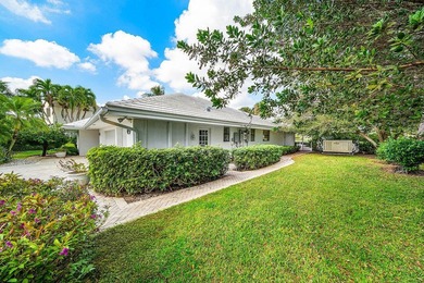 Situated on a quiet cul-de-sac street and just a short walk to on Delaire Golf and Country Club in Florida - for sale on GolfHomes.com, golf home, golf lot