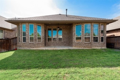 Back on the Market. GORGEOUS 4 BEDROOM IN POPULAR ABBY MOOR on Trophy Club of Dallas in Texas - for sale on GolfHomes.com, golf home, golf lot
