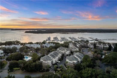 This townhome features 2806 SF, 3BR/3.5BA, 2/C gar/with extra on Country Club of Hilton Head in South Carolina - for sale on GolfHomes.com, golf home, golf lot