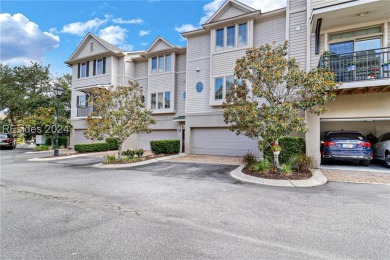 This townhome features 2806 SF, 3BR/3.5BA, 2/C gar/with extra on Country Club of Hilton Head in South Carolina - for sale on GolfHomes.com, golf home, golf lot