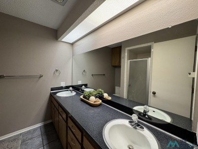 This is a super clean, freshly painted, super cute 2 bedroom, 2 on Chaparral Country Club in New Mexico - for sale on GolfHomes.com, golf home, golf lot