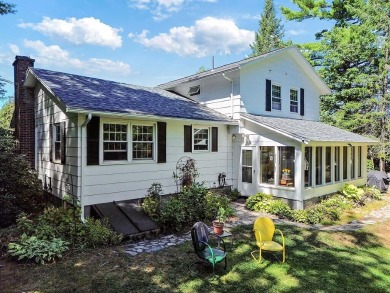 Welcome to this charming Colonial Revival offering 3 bedrooms on J.W. Parks Golf Course in Maine - for sale on GolfHomes.com, golf home, golf lot