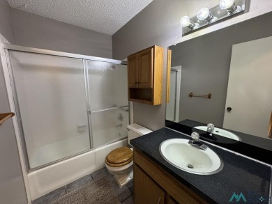 This is a super clean, freshly painted, super cute 2 bedroom, 2 on Chaparral Country Club in New Mexico - for sale on GolfHomes.com, golf home, golf lot