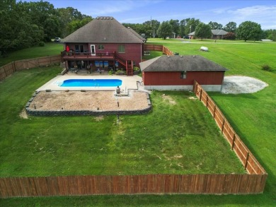 Spacious & well maintained  Home with Over 2 Acres, Pool, and on Wedgewood Country Club in Missouri - for sale on GolfHomes.com, golf home, golf lot