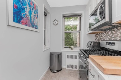 Bright and sunny 1-bedroom, 1-bathroom Co-Op Unit For Sale in on Wykagyl Country Club in New York - for sale on GolfHomes.com, golf home, golf lot