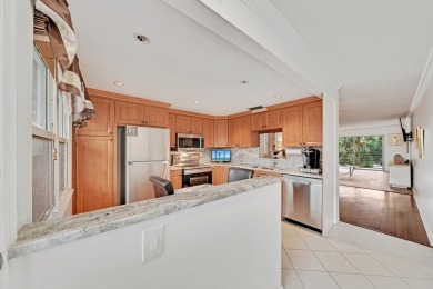 Updated 2 bedroom, 2 bathroom with clothes washer & clothes on Wynmoor Golf Course in Florida - for sale on GolfHomes.com, golf home, golf lot