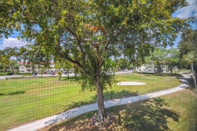 Paradise for Golfer's  !
Immaculate , turn-key condo 2BR/2BA on Hollybrook Golf and Tennis Club  in Florida - for sale on GolfHomes.com, golf home, golf lot
