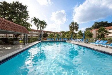 Paradise for Golfer's  !
Immaculate , turn-key condo 2BR/2BA on Hollybrook Golf and Tennis Club  in Florida - for sale on GolfHomes.com, golf home, golf lot