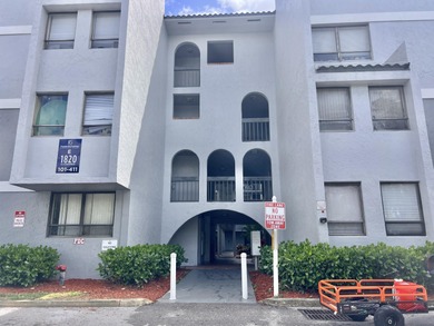 FOR SALE- 1bed 1Bath fourth floor condo. Unit rented until on The President Country Club in Florida - for sale on GolfHomes.com, golf home, golf lot