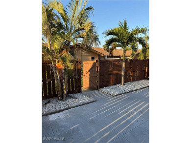FULLY RENOVATED villa in the quiet community of Royal Woods!!! on Terraverde Country Club in Florida - for sale on GolfHomes.com, golf home, golf lot