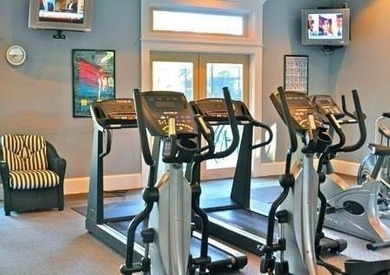 This beautiful home in the gated Grand Harbor community offers a on The Patriot Golf Club At Grand Harbor in South Carolina - for sale on GolfHomes.com, golf home, golf lot