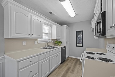 Nestled in the North Pointe neighborhood of Maumelle this 3 on Maumelle Golf and Country Club in Arkansas - for sale on GolfHomes.com, golf home, golf lot