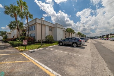 Florida lifestyle in the sought-after Isle of Capri at Kings on Kings Point Golf -Flanders Way in Florida - for sale on GolfHomes.com, golf home, golf lot