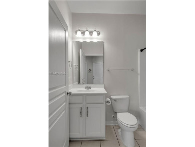 Welcome home to this pretty Hill Crest model offering 2BR/2BA on Argent Lakes Golf Course in South Carolina - for sale on GolfHomes.com, golf home, golf lot
