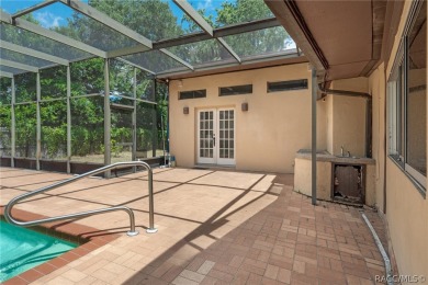 Sellers are MOTIVATED!! Come see this unmistakable home that on Plantation Inn and Golf Resort  in Florida - for sale on GolfHomes.com, golf home, golf lot