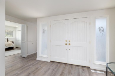 Discover this beautiful Oakmont gem! This stunning Juniper model on Oakmont Golf Club in California - for sale on GolfHomes.com, golf home, golf lot