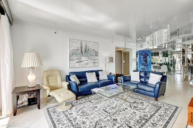 STEP INTO SUNSHINE AND SPACE... This oversized 1,607 sq ft on Inverrary Country Club in Florida - for sale on GolfHomes.com, golf home, golf lot