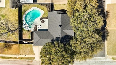 Custom Luxury in Meadow Lakes-Pool, Spa & Designer Upgrades on Iron Horse Golf Course in Texas - for sale on GolfHomes.com, golf home, golf lot