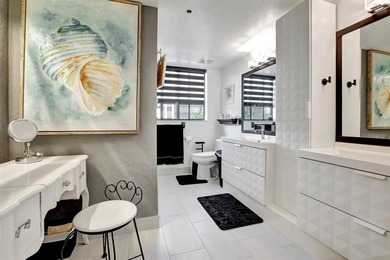 STEP INTO SUNSHINE AND SPACE... This oversized 1,607 sq ft on Inverrary Country Club in Florida - for sale on GolfHomes.com, golf home, golf lot