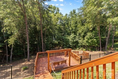 Welcome to the lake lifestyle you've been dreaming of, all on on Edgewater Golf Club in South Carolina - for sale on GolfHomes.com, golf home, golf lot