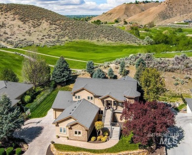 A spacious home backing to Quail Hollow Golf Course! Enjoy on Quail Hollow Golf Club in Idaho - for sale on GolfHomes.com, golf home, golf lot