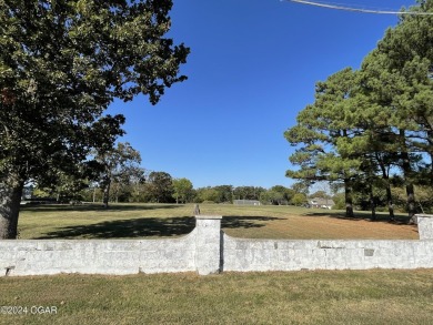 Ready to Build Your Dream Home at the corner of 27th and Iron on Twin Hills Golf and Country Club in Missouri - for sale on GolfHomes.com, golf home, golf lot