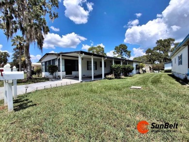 Handyman Special! 2BR/2BA | Spacious Fixer-Upper in Rolling on Rolling Greens Executive Golf Community in Florida - for sale on GolfHomes.com, golf home, golf lot