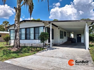 Handyman Special! 2BR/2BA | Spacious Fixer-Upper in Rolling on Rolling Greens Executive Golf Community in Florida - for sale on GolfHomes.com, golf home, golf lot