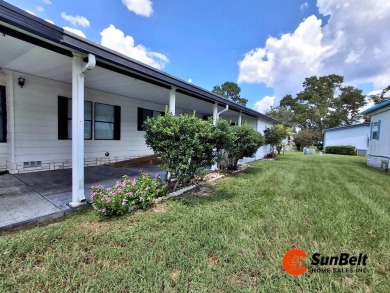 Handyman Special! 2BR/2BA | Spacious Fixer-Upper in Rolling on Rolling Greens Executive Golf Community in Florida - for sale on GolfHomes.com, golf home, golf lot