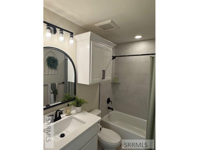 I'm excited to introduce you to the Copper Creek Homes' Twin on Sage Lakes Municipal Golf Course in Idaho - for sale on GolfHomes.com, golf home, golf lot