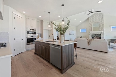 Move-In ready! For a limited time 5.375% 7 year fixed rate on Purple Sage Golf Course in Idaho - for sale on GolfHomes.com, golf home, golf lot