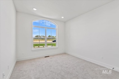 Move-In ready! For a limited time 5.375% 7 year fixed rate on Purple Sage Golf Course in Idaho - for sale on GolfHomes.com, golf home, golf lot