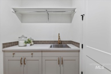 Move-In ready! For a limited time 5.375% 7 year fixed rate on Purple Sage Golf Course in Idaho - for sale on GolfHomes.com, golf home, golf lot