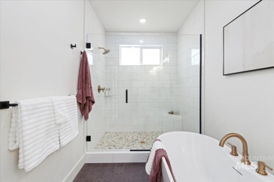 Move-In Ready! For a limited time 5.375% 7 year fixed rate on Purple Sage Golf Course in Idaho - for sale on GolfHomes.com, golf home, golf lot