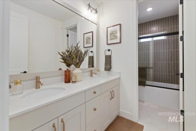 Move-In Ready! For a limited time 5.375% 7 year fixed rate on Purple Sage Golf Course in Idaho - for sale on GolfHomes.com, golf home, golf lot