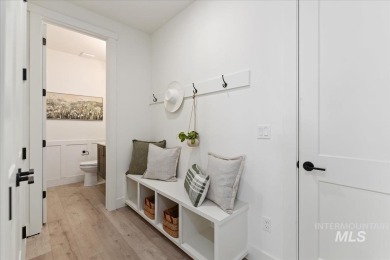 Move-In Ready! For a limited time 5.375% 7 year fixed rate on Purple Sage Golf Course in Idaho - for sale on GolfHomes.com, golf home, golf lot