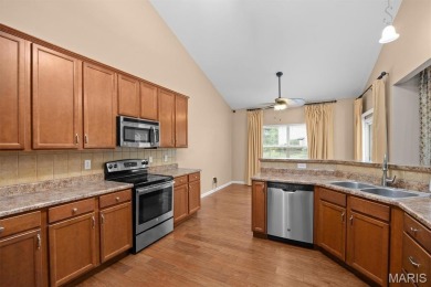 Welcome to this stunning 4-bedroom, 3-bath home offering space on Far Oaks Golf Club in Illinois - for sale on GolfHomes.com, golf home, golf lot