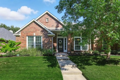 Enjoy lakeside living in highly sought after Stewart Peninsula! on Stewart Peninsula Golf Course in Texas - for sale on GolfHomes.com, golf home, golf lot