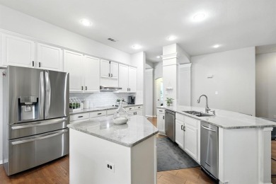 Enjoy lakeside living in highly sought after Stewart Peninsula! on Stewart Peninsula Golf Course in Texas - for sale on GolfHomes.com, golf home, golf lot