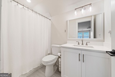 HARBOR CLUB 5 BEDROOM, LIKE-NEW, HIGH-QUALITY HOME! Lovely home on Harbor Club Golf and Country Club in Georgia - for sale on GolfHomes.com, golf home, golf lot