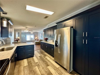 ***PACK YOUR BAGS TO THIS COUNTRY LIVING 55+ GUARD-GATED GOLF on Brookridge Country Club in Florida - for sale on GolfHomes.com, golf home, golf lot