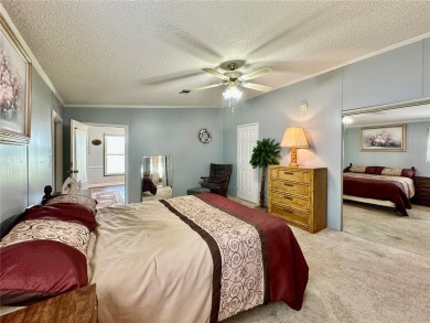 ***PACK YOUR BAGS TO THIS COUNTRY LIVING 55+ GUARD-GATED GOLF on Brookridge Country Club in Florida - for sale on GolfHomes.com, golf home, golf lot
