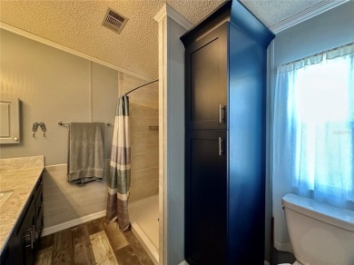 ***PACK YOUR BAGS TO THIS COUNTRY LIVING 55+ GUARD-GATED GOLF on Brookridge Country Club in Florida - for sale on GolfHomes.com, golf home, golf lot