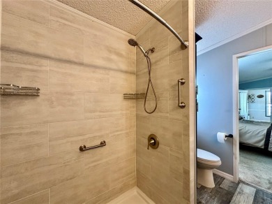 ***PACK YOUR BAGS TO THIS COUNTRY LIVING 55+ GUARD-GATED GOLF on Brookridge Country Club in Florida - for sale on GolfHomes.com, golf home, golf lot