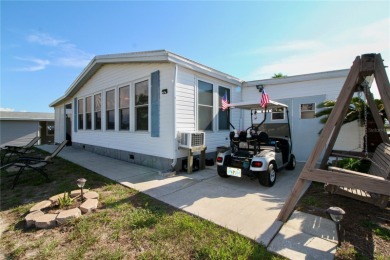 BACK ON MARKET DUE TO BUYER NOT PERFORMING***FREE GOLF CAR WITH on Brookridge Country Club in Florida - for sale on GolfHomes.com, golf home, golf lot
