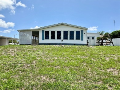 BACK ON MARKET DUE TO BUYER NOT PERFORMING***FREE GOLF CAR WITH on Brookridge Country Club in Florida - for sale on GolfHomes.com, golf home, golf lot